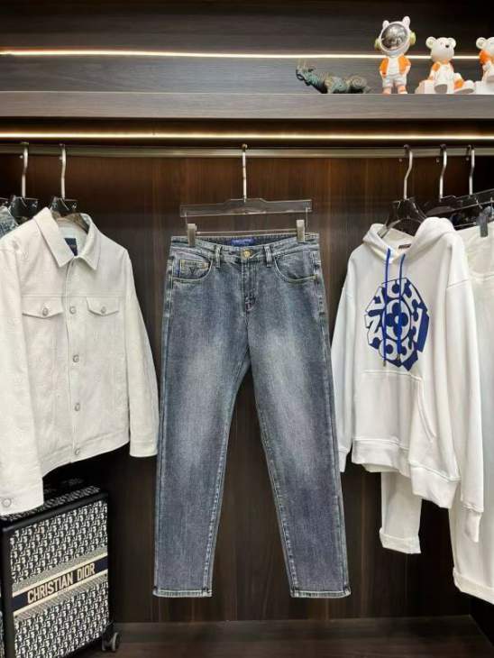 Picture of LV Jeans Long _SKULVsz29-408qx11511684